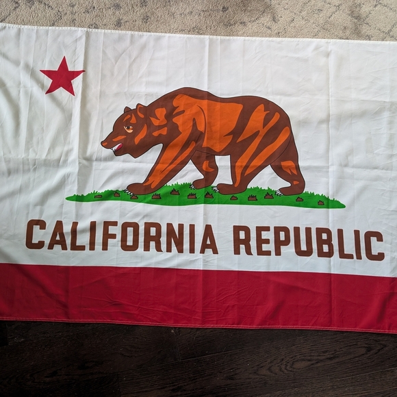 California Republic Bear Flag - Red, Brown, Green, White 5ft X3ft - Picture 2 of 8